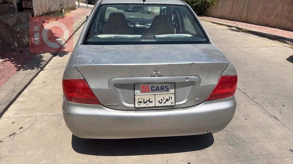 ميتسوبيشي لانسر